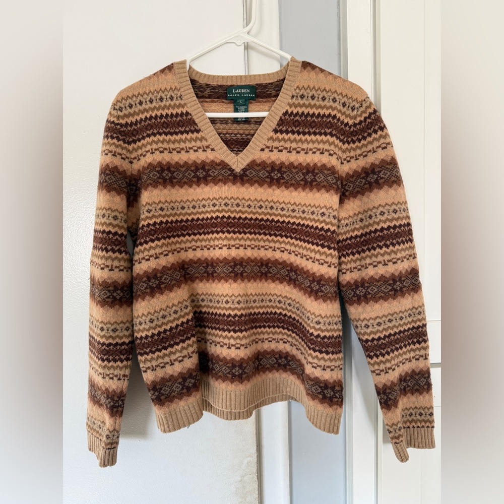 Lauren Ralph Lauren 100% Lambswool
Sweater size Large